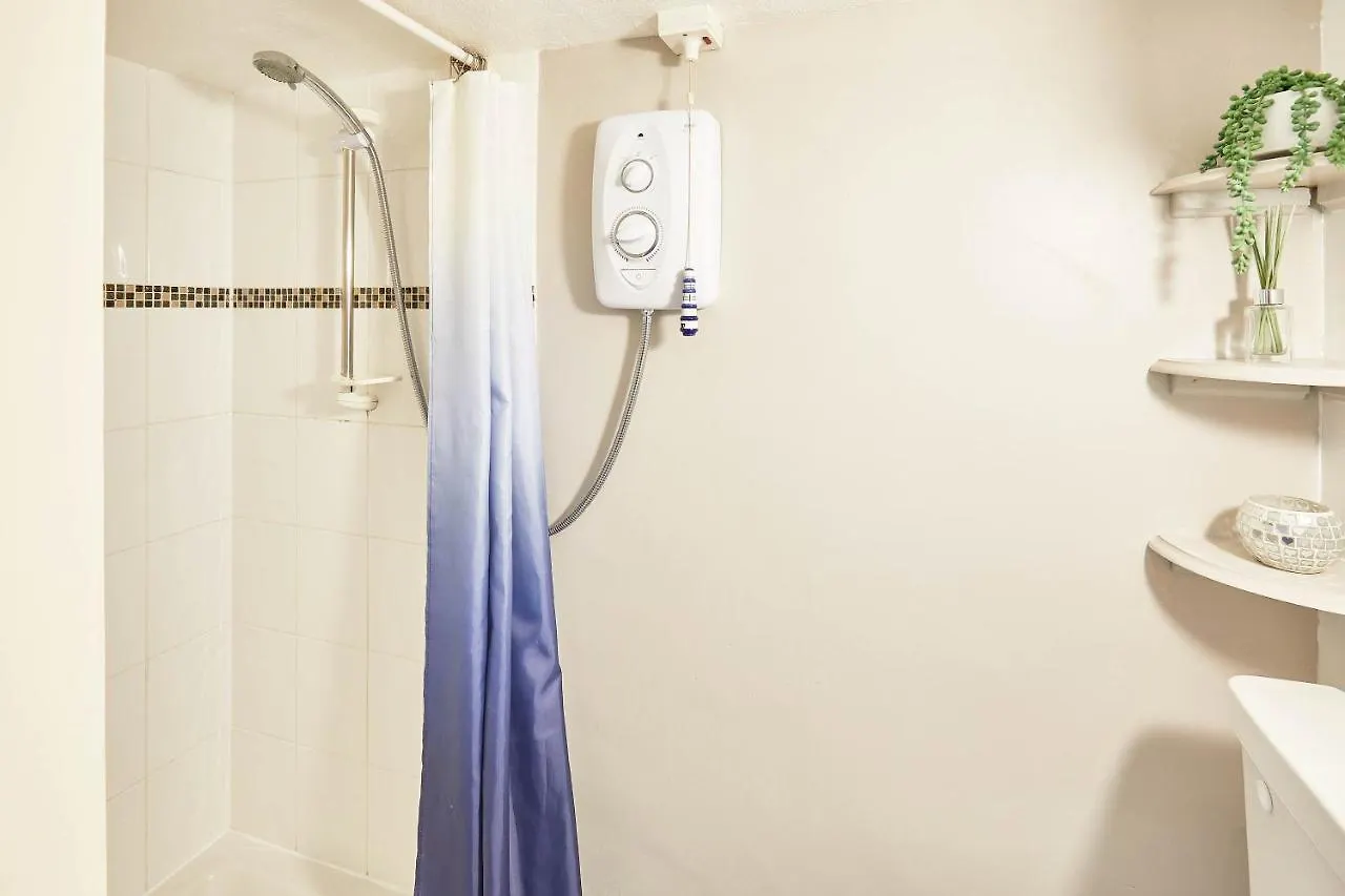 Host & Stay - Princess Place Studio Whitby